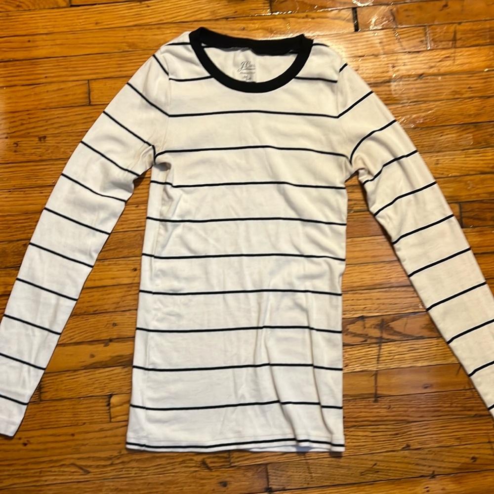 Fitted J Crew long sleeve